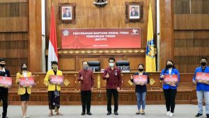 Koster bantu Mahasiswa