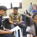 Sok Jagoan Bikin Ulah di Tempat Gym, WNA Inggris Ditangkap Imigrasi